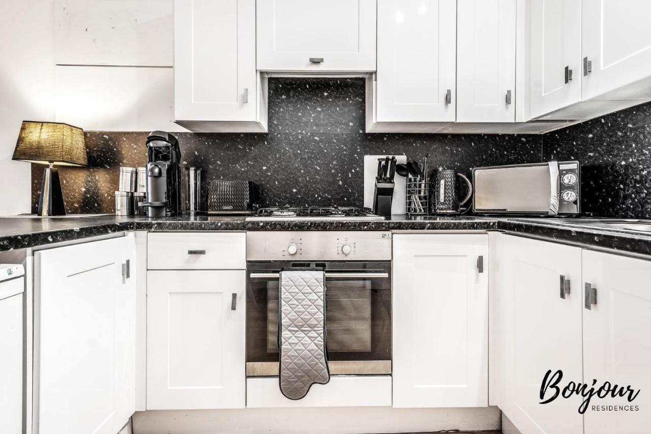 Cosy Grassmarket 2Br-1Ba - Newly Decorated! By Bonjour Residences Edinburgh Exterior photo