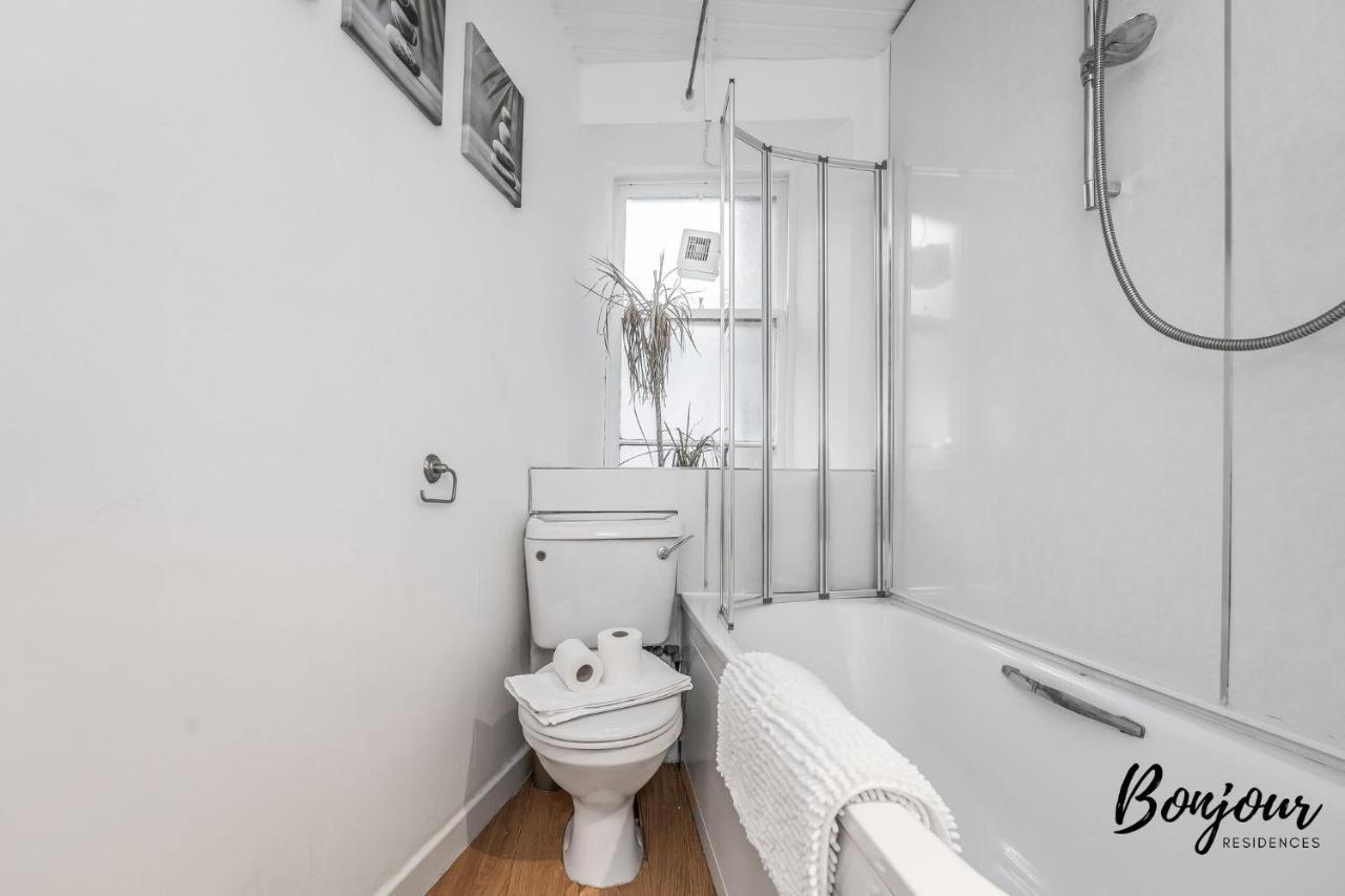 Cosy Grassmarket 2Br-1Ba - Newly Decorated! By Bonjour Residences Edinburgh Exterior photo